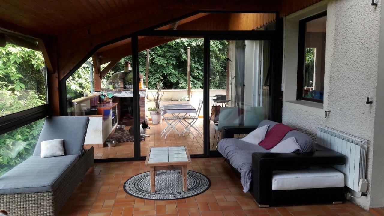 B&B En Plein Coeur De La Foret Artiguelouve Exterior foto
